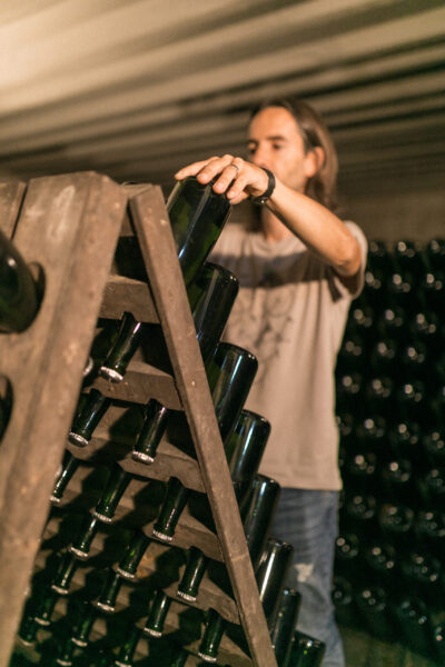 29-cavaguilera-celler-pupitres-jordiguilera Cava Guilera Brut Reserva - 2022